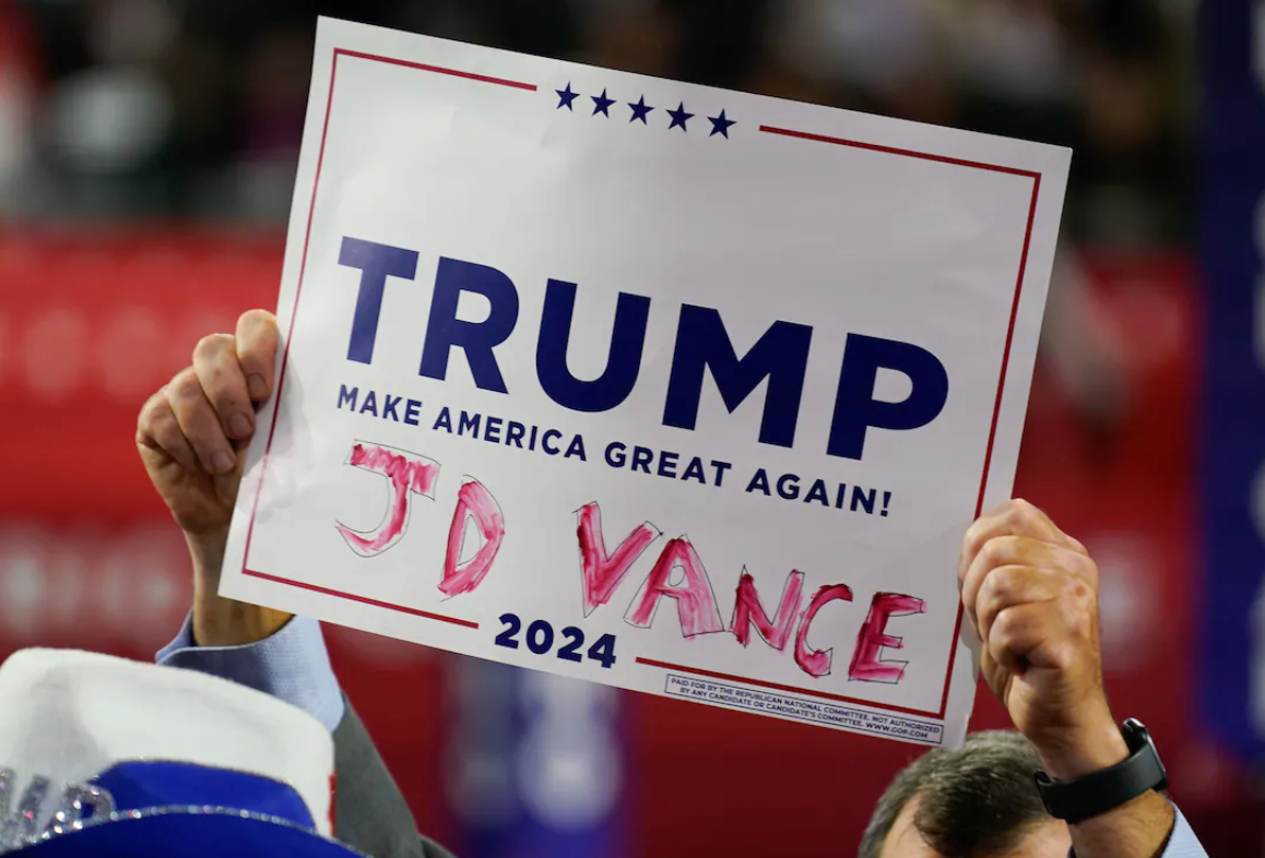 曾批特朗普为“美国希特勒”的他，成特朗普竞选搭档，或成美国史上最年轻副总统之一_凤凰网