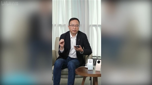 余承东称靠抄袭莫得将来 荣耀CEO赵明：咱们不扼杀其他东说念主追随