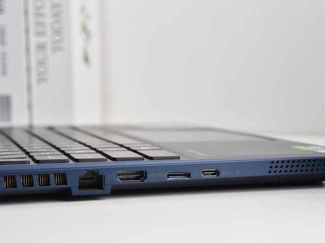 上手体验微星绝影16 AI Studio 2024:做工精湛 性能强悍的AI PC