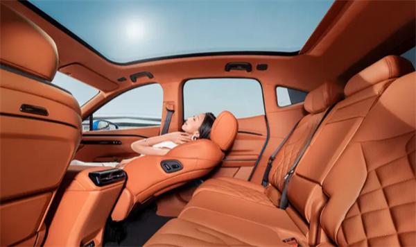 22.99万元!昊铂HT 670高阶智驾版上市:新增高速驾驶与智能泊车功能