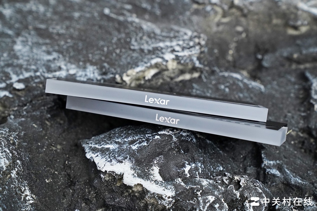 Lexar雷克沙ARES战神之翼DDR5 RGB内存评测 8000MT/s一步到位