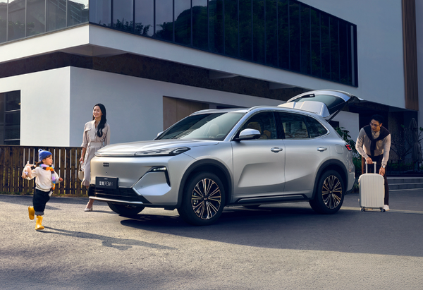 吉利银河星舰7 EM-i