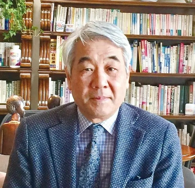 一个长期对华友好、受到中国政府认可的日本人被攻击了，一些别有用心的人