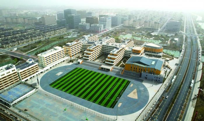 雄安新区容东片区内的学校 新华社图