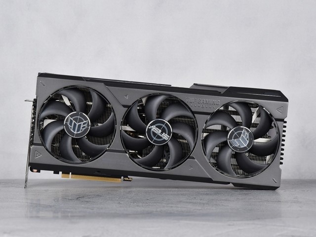 华硕TUF RTX 4080 SUPER O16G GAMING首测 高端首选 比4080更强但价格更低