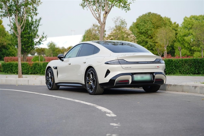 未必斩男 但必定斩女!小米SU7 Max创始版2300公里实测满月总结