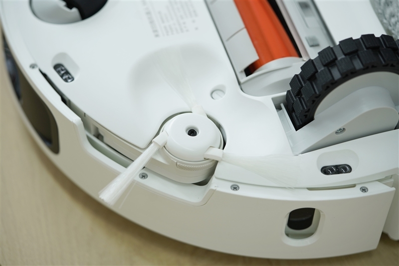 万帕吸力亲民价位 米家扫拖机器人M40评测:高性价比懒人清洁神器