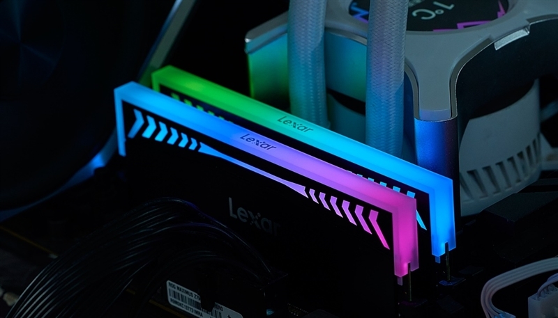 唯一获得SK海力士官方认证!雷克沙ARES RGB DDR5 8000 32GB套条内存评测:买得起的高端旗舰内存