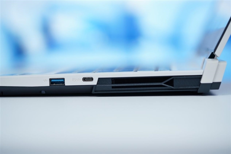 几乎是性价比最高的RTX 4060游戏本!七彩虹隐星P15 2024评测