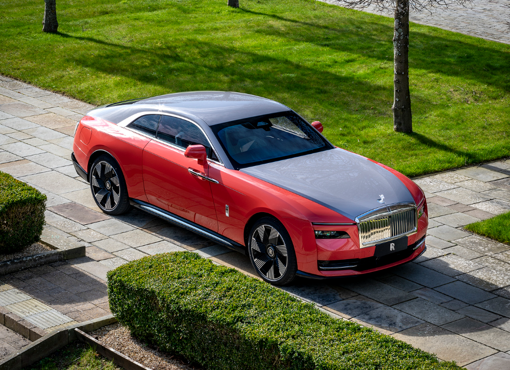 超豪品牌也不香了?劳斯莱斯库里南降价111万,闪灵降价85万