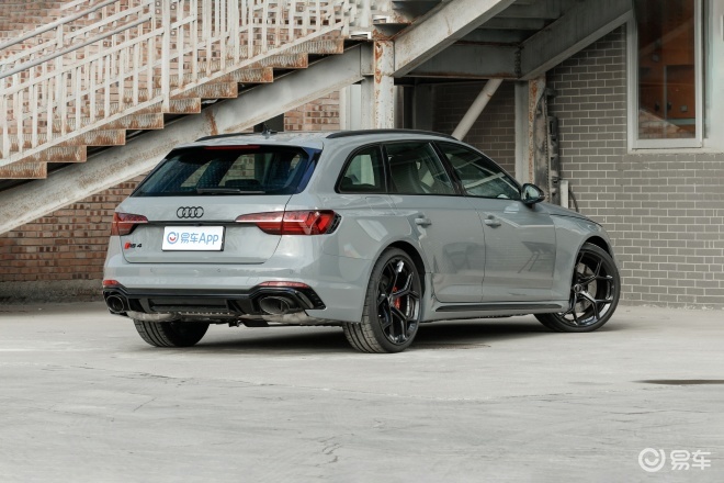 2024款奥迪rs4avant正式上市售8288万元