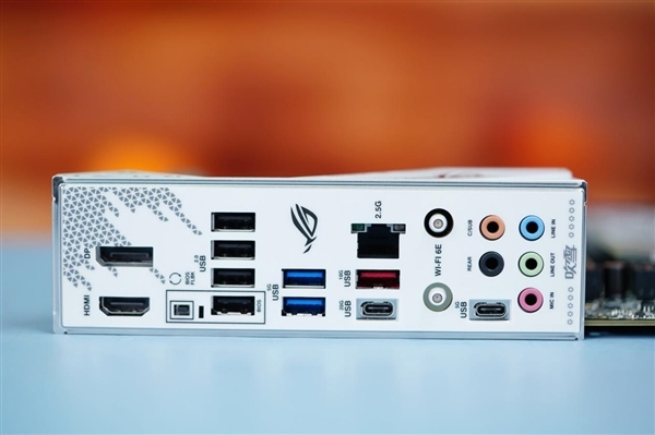 支持DDR5-8000!华硕ROG STRIX B760-G GAMING WIFI S小吹雪图赏