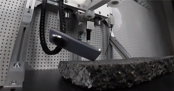 荣耀巨犀、小米龙晶、苹果超晶瓷玻璃谁更硬:实测结果来了