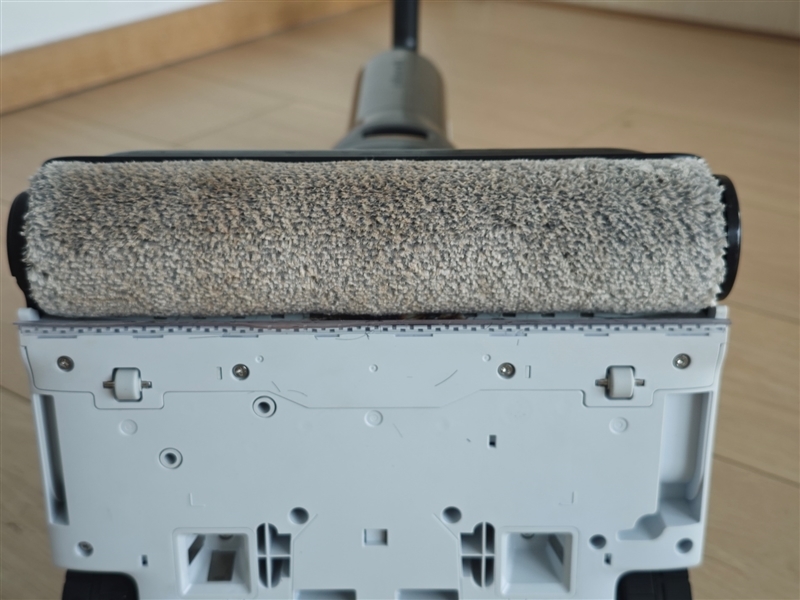 从源头阻断 不怕长发缠绕!石头洗地机A30 Pro评测:定好时间就能自己烘洗