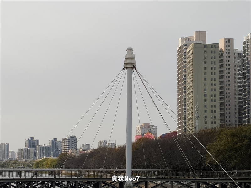 续航超强、游戏无敌！真我Neo7深度评测：一款更懂年青东谈主的天玑9300+电竞旗舰