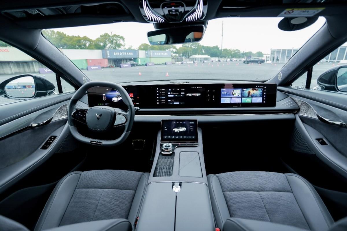 插混依然是主流 岚图追光PHEV对比汉DM-p 谁才是“混动之王”?