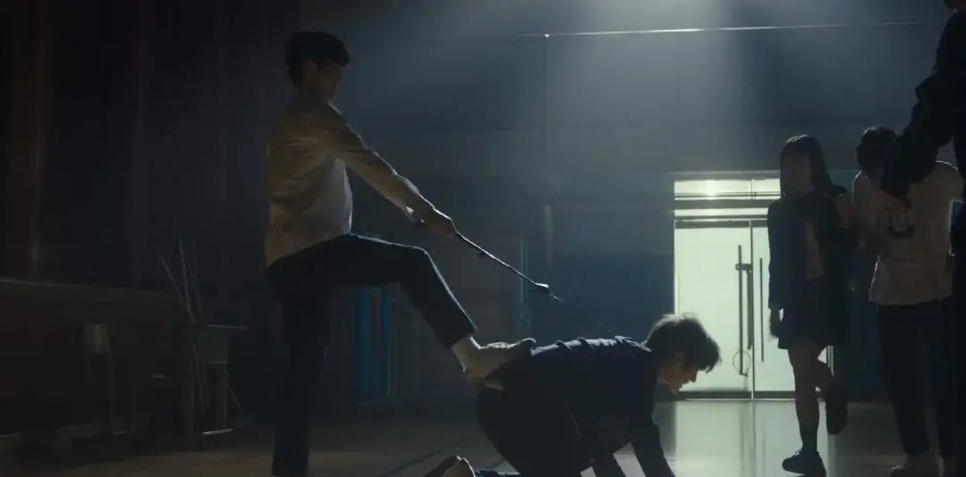 不是…太狠了吧，居然要杀他12次？