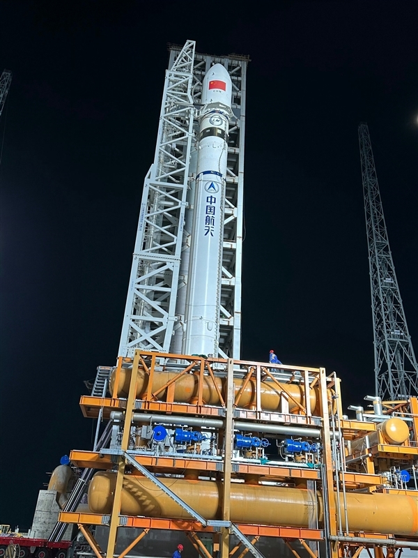 长征十二号火箭首飞出征!中国第一款4米级直径