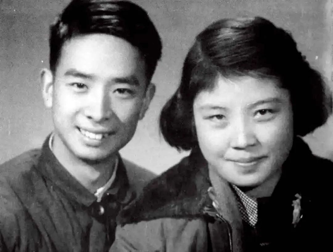 1952年，乐黛云与汤一介结婚照。图/北京大学新闻网