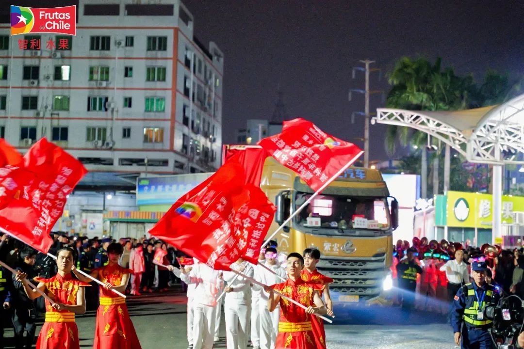 春节“顶流”降价，过年不再贵