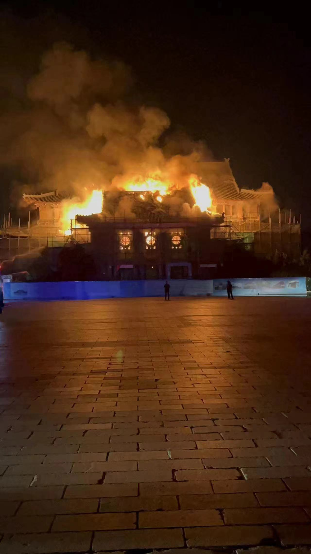5月2日晚，河南大学明伦校区大礼堂失火。