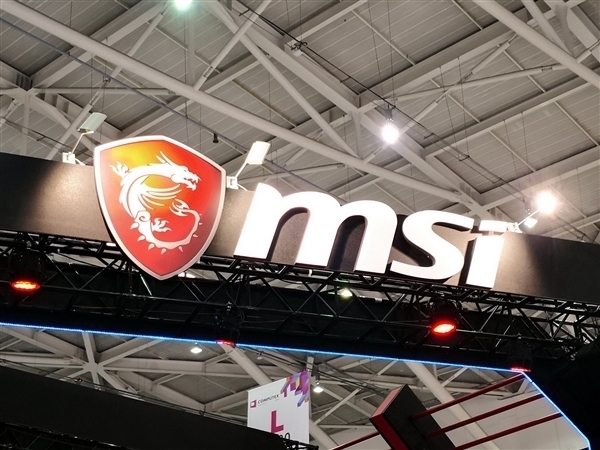 微星推出新款27寸游戏显示器:250Hz VA曲面屏