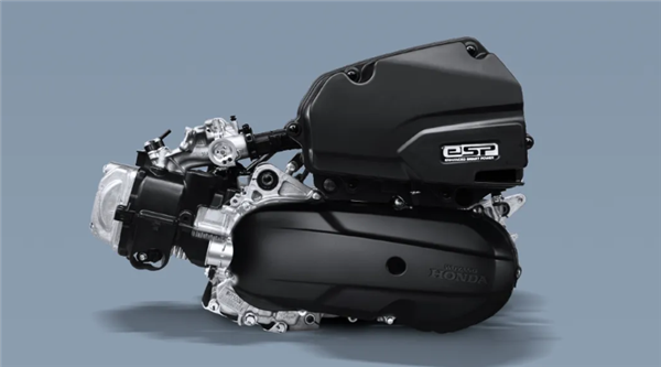 百公里1.8升油 五羊本田SCR125踏板摩托发布:7580元起