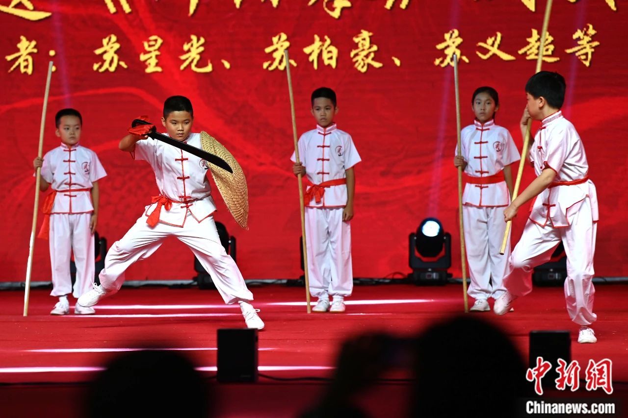 2023年10月，第十五届海峡两岸(福建·龙文)中华武术大家练在福建漳州举行。张金川 摄