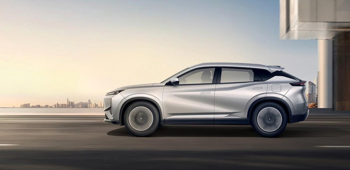 混动家用SUV成为主流 怎么选更实用?东风风神L7对比银河L7