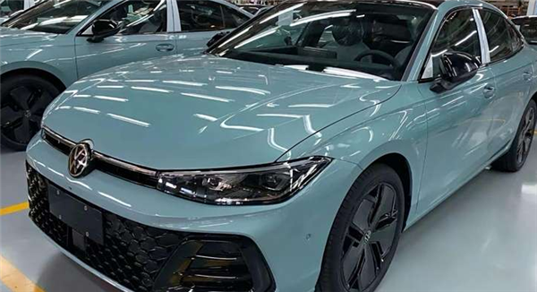 全新大众帕萨特PRO将于成都车展首发:新款老款有望同台销售