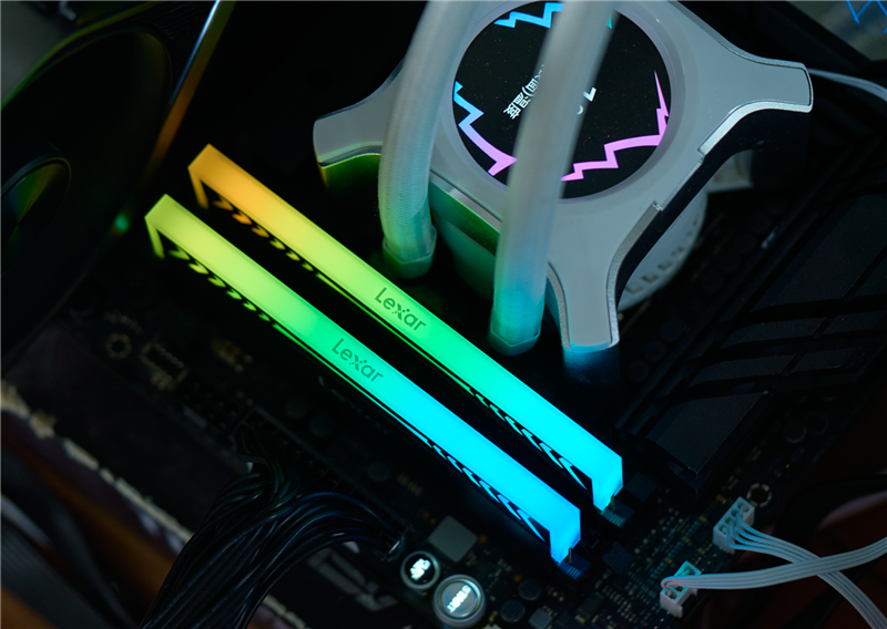 唯一获得SK海力士官方认证!雷克沙ARES RGB DDR5 8000 32GB套条内存评测:买得起的高端旗舰内存