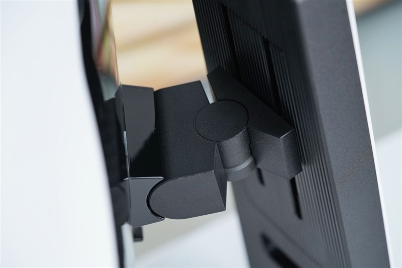 微星MPG 274URDFW E16M显示器评测:Mini-LED面板性能优秀价格亲民 更适合主流玩家的电竞显示器