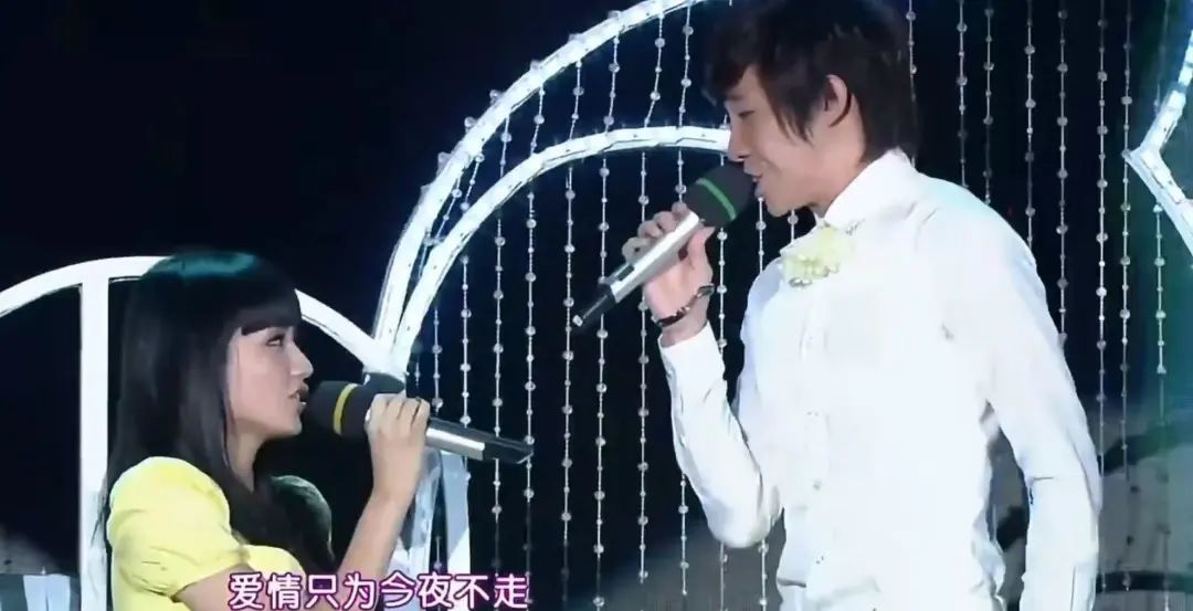 吵翻天了…他俩到底结没结婚啊？