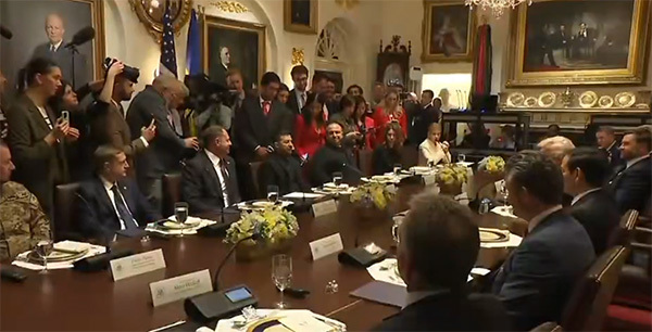 特朗普回应对俄美白令海峡隧道的看法,并调侃泽连斯基 视频截图