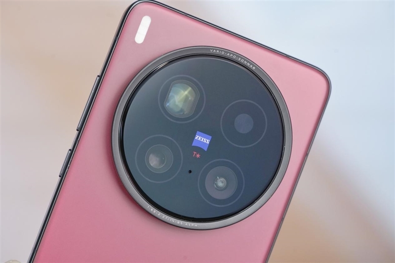 史上首款手机“大炮”!vivo X200 Ultra评测:自带外挂的全能V单