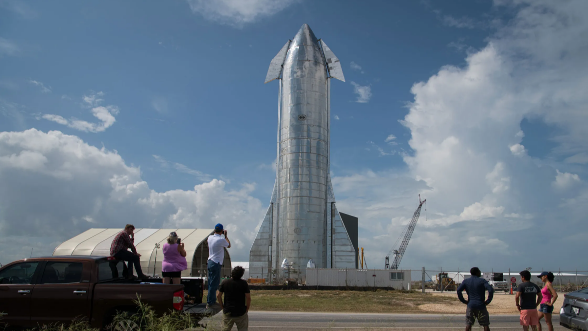 马斯克现在拥有一座城市,他说这是人类登陆火星的起点