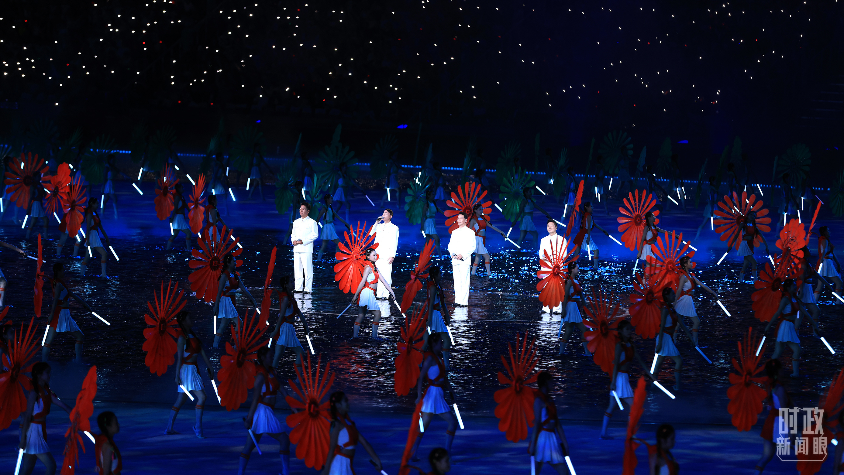 △第十五届全运会开幕式现场。(总台央视记者曹亚星、魏帮军拍摄)