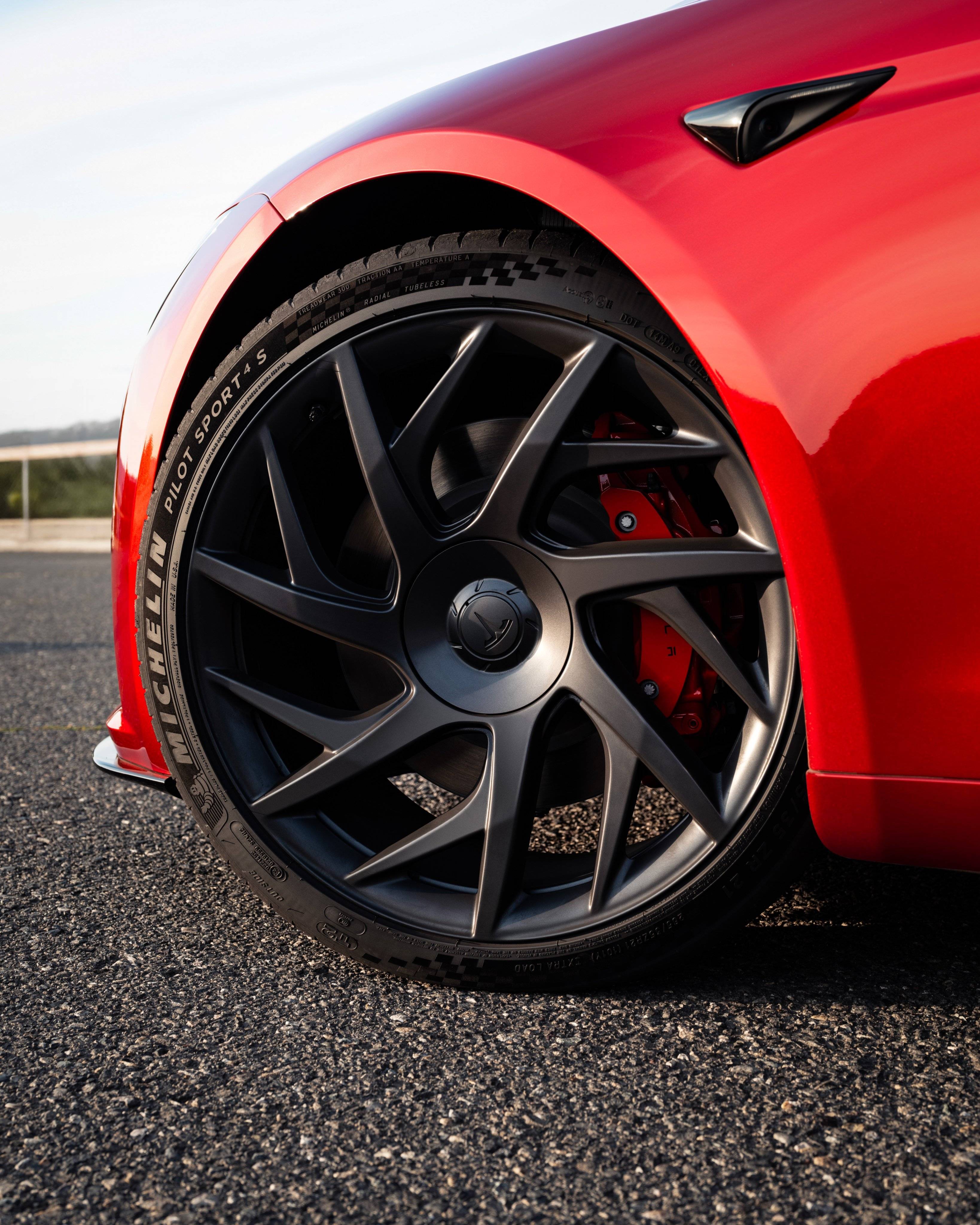 最大变化是改色,特斯拉发布 Model S/X 小改款,美国网友:还想不想卖了