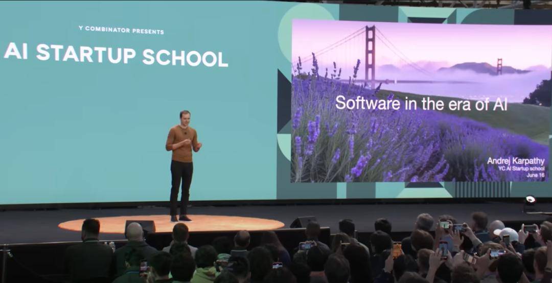 当 99% 的 AI 公司都是泡沫, 我们需要的1% AI 产品是什么 | WAIC 2025 特别策划