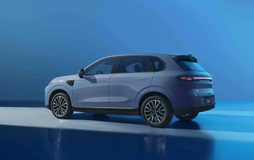 9.98 万元的零跑 B10 上市后,零跑选择给老车主退钱