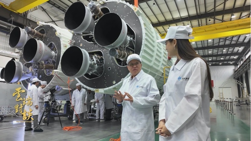 中科宇航力箭二号火箭在厂房中。