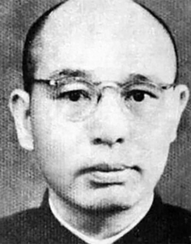 庐山会议,周小舟劝彭德怀找毛主席谈谈,彭总:我这脾气怕谈不拢