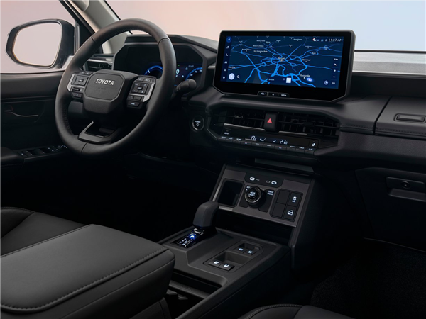 丰田“不死鸟”上新 全新海拉克斯皮卡发布：首次用上纯电