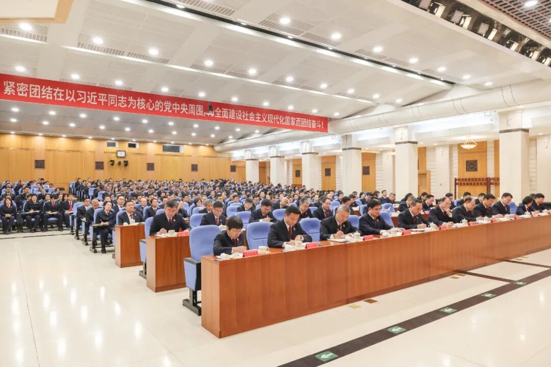 中央纪委国家监委驻最高检纪检监察组,最高检机关各部门、各直属单位党员干部参加会议。