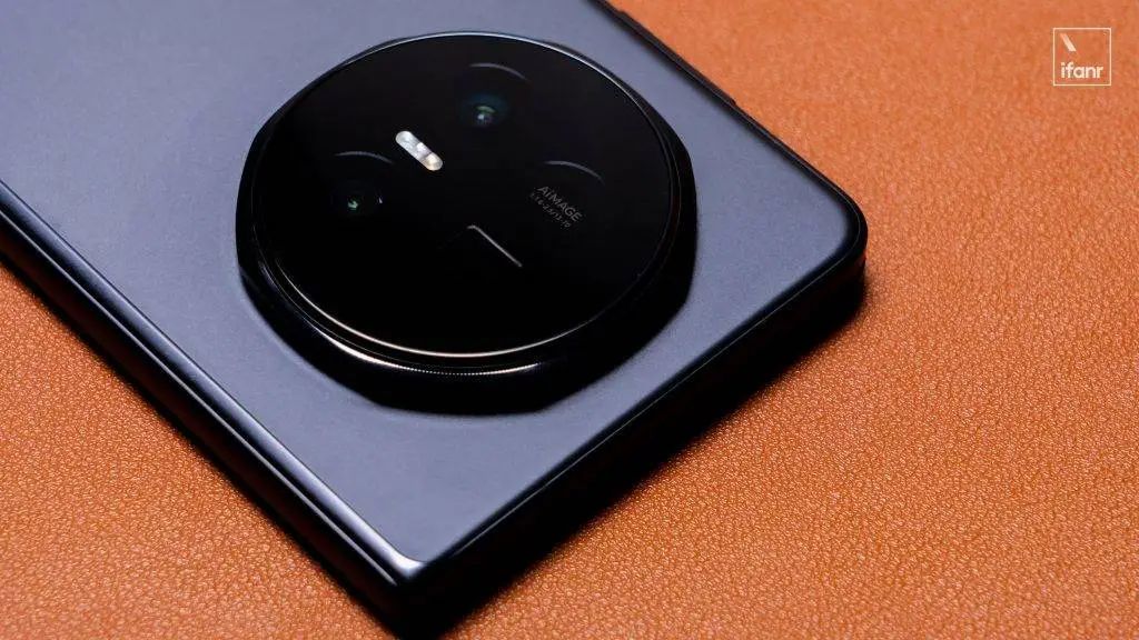 荣耀 Magic V5 评测:堆料能解决问题,但堆料解决不了所有问题