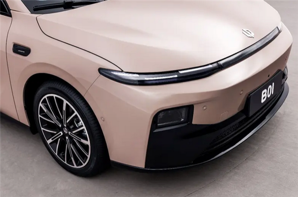 预计售价10万级!零跑B01开启盲订:6月预售7月上市