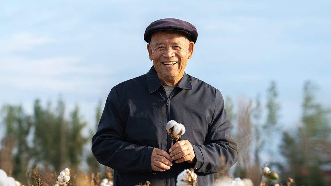 开荒棉农李万仓