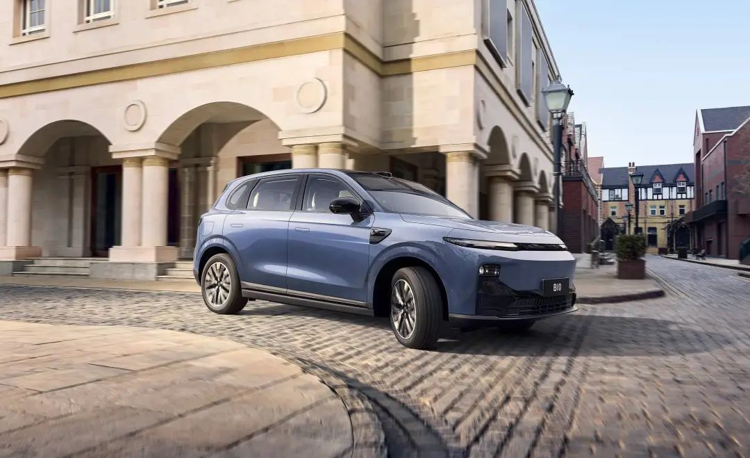 9.98 万元的零跑 B10 上市后,零跑选择给老车主退钱