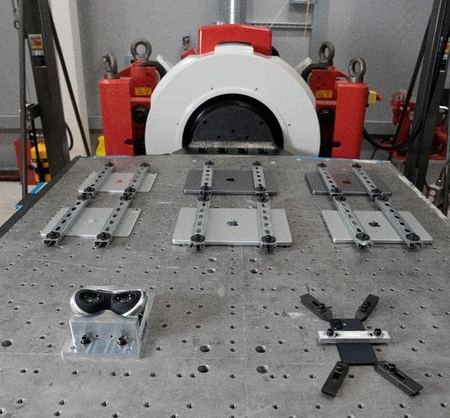 每款iPhone上市前至少需测试10000台,苹果揭秘耐用性测试