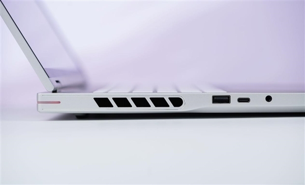 宅系玩家首选!七彩虹橘宝R16 Ultra评测:高颜值金属外观 2k游戏爽玩